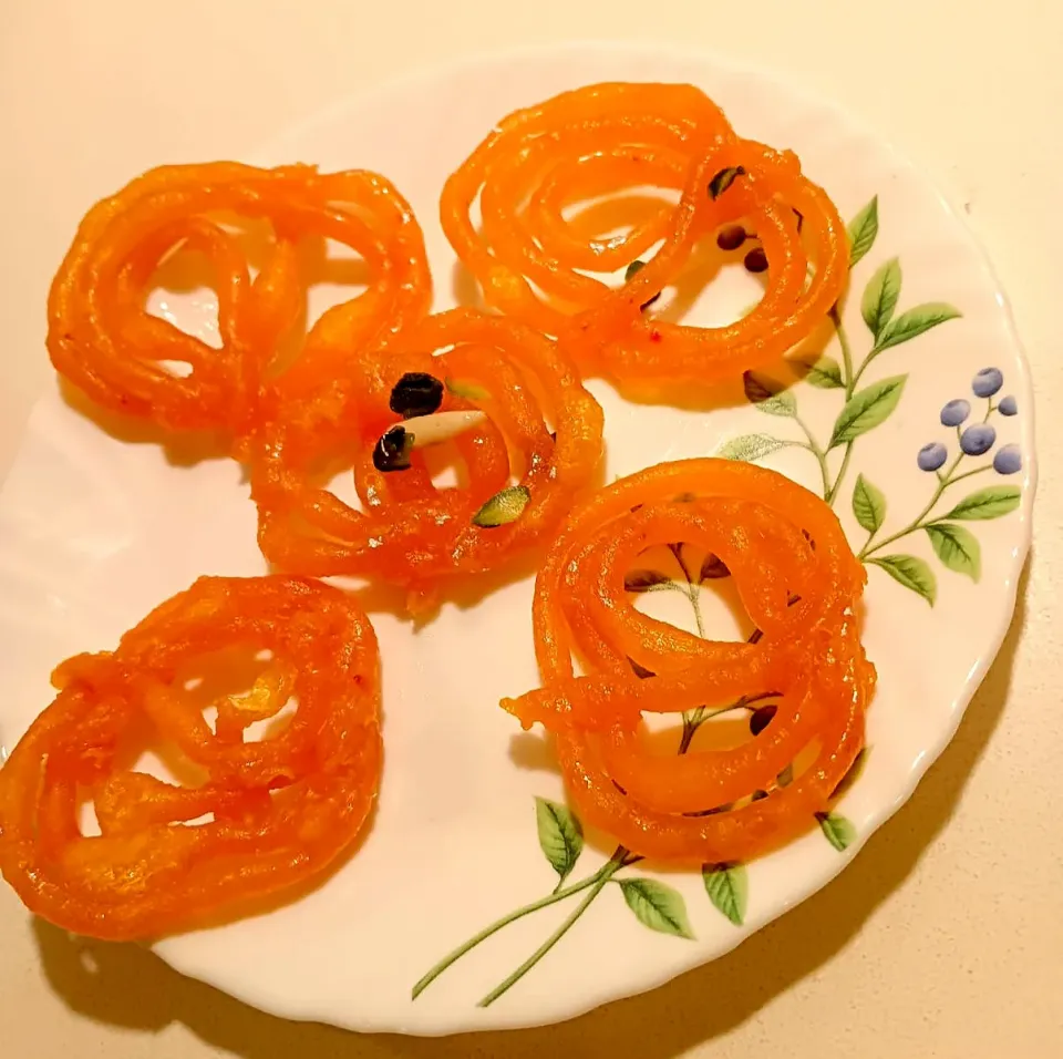 Snapdishの料理写真:Indian Sweets Jalebi|AN72さん