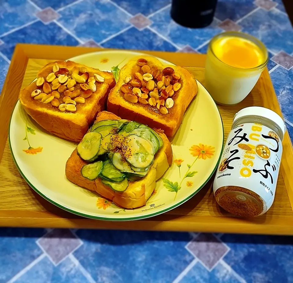 森のごはん屋さんさんの料理 つぶみそdeきゅうりもみトースト🍞

リピート必須っ😆

ついついおかわりしたくなる悪魔的サラダトースト✨

きゅうりのポリポリ感と、マイルドでコクのあるつぶみそマヨネーズが見事にマッチ🎶

きゅうりは1人1本、贅沢に使っちゃってください😊|みったんさん