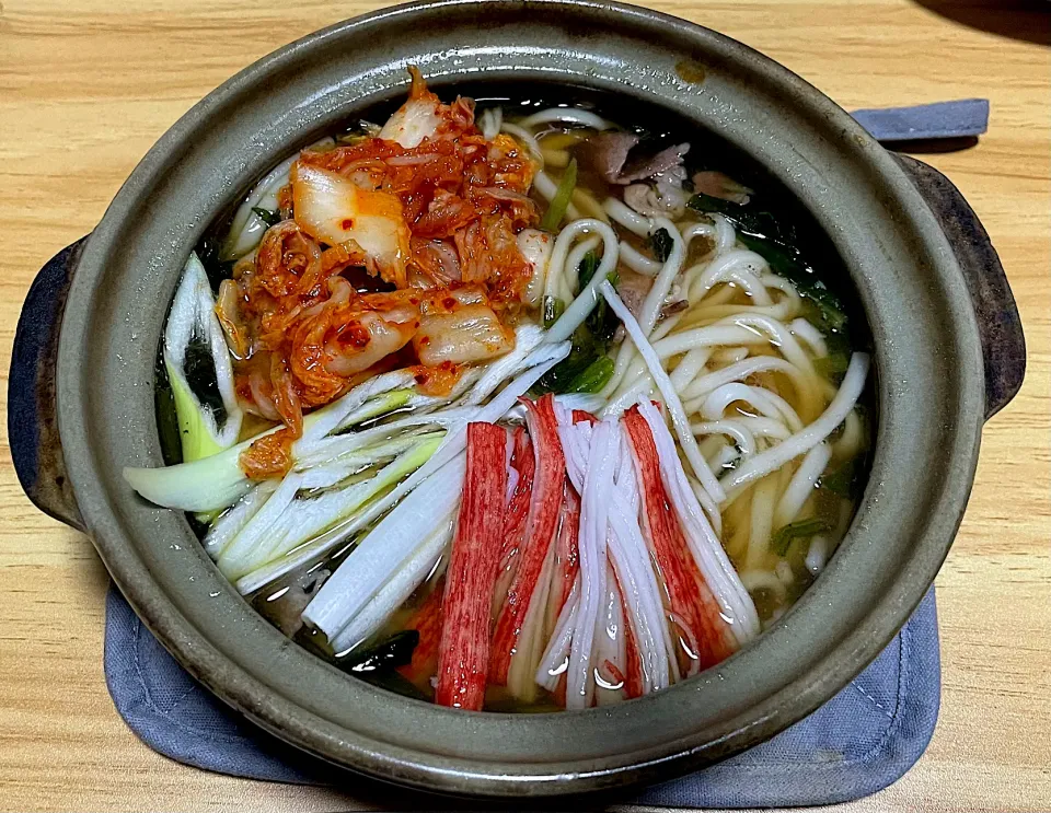 煮込みキムチうどん|料理好きなじいさまさん