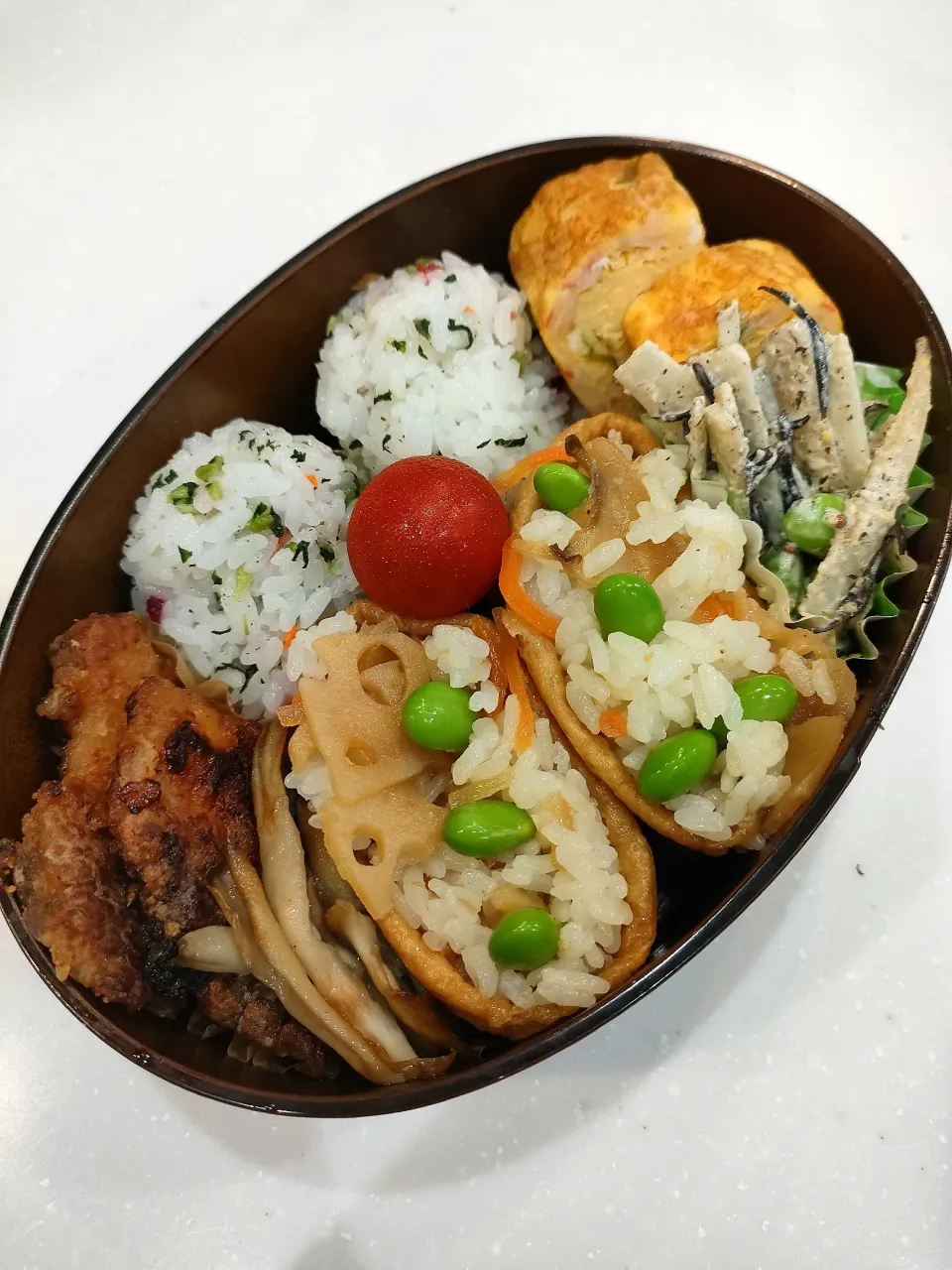 Snapdishの料理写真:お稲荷&おにぎり弁当|ルルさん