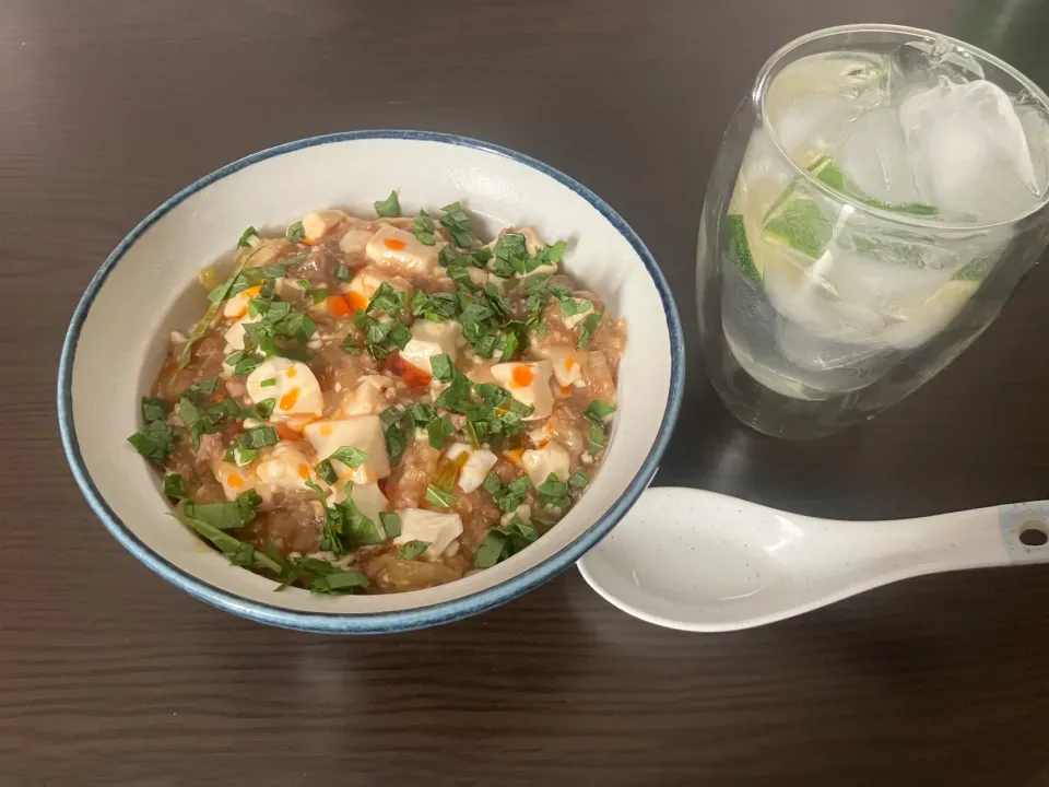 ◯味屋っぽい麻婆丼|tatsuponさん