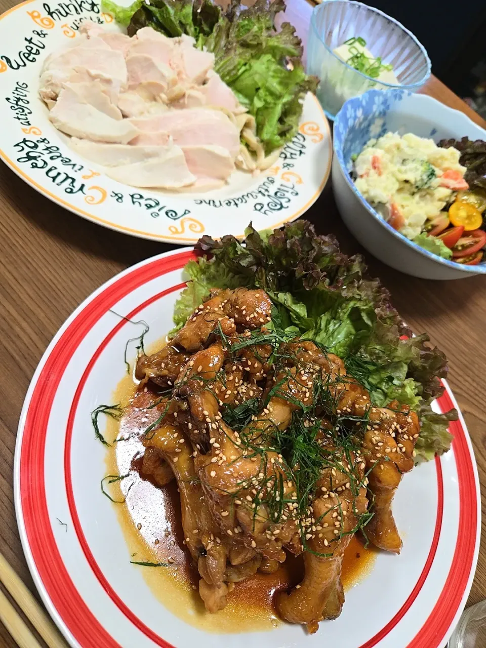 Snapdishの料理写真:手羽元の甘酢煮・鶏むねの蒸し鶏・豆腐・ポテトサラダ🌺|chiyukiさん