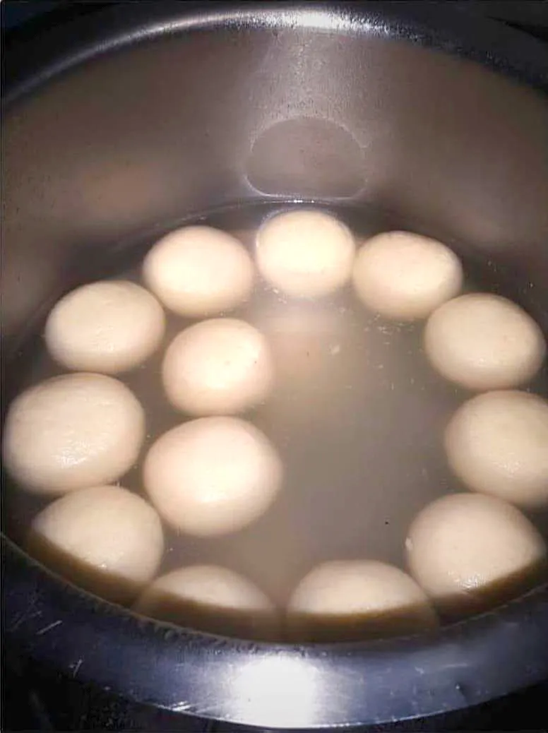 Snapdishの料理写真:White Rasgulla|AN72さん