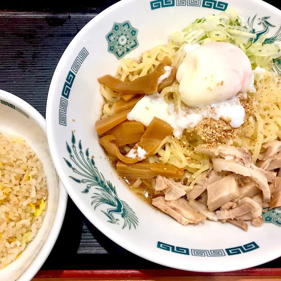 Snapdishの料理写真:汁なしラーメン|ユキちゃんさん