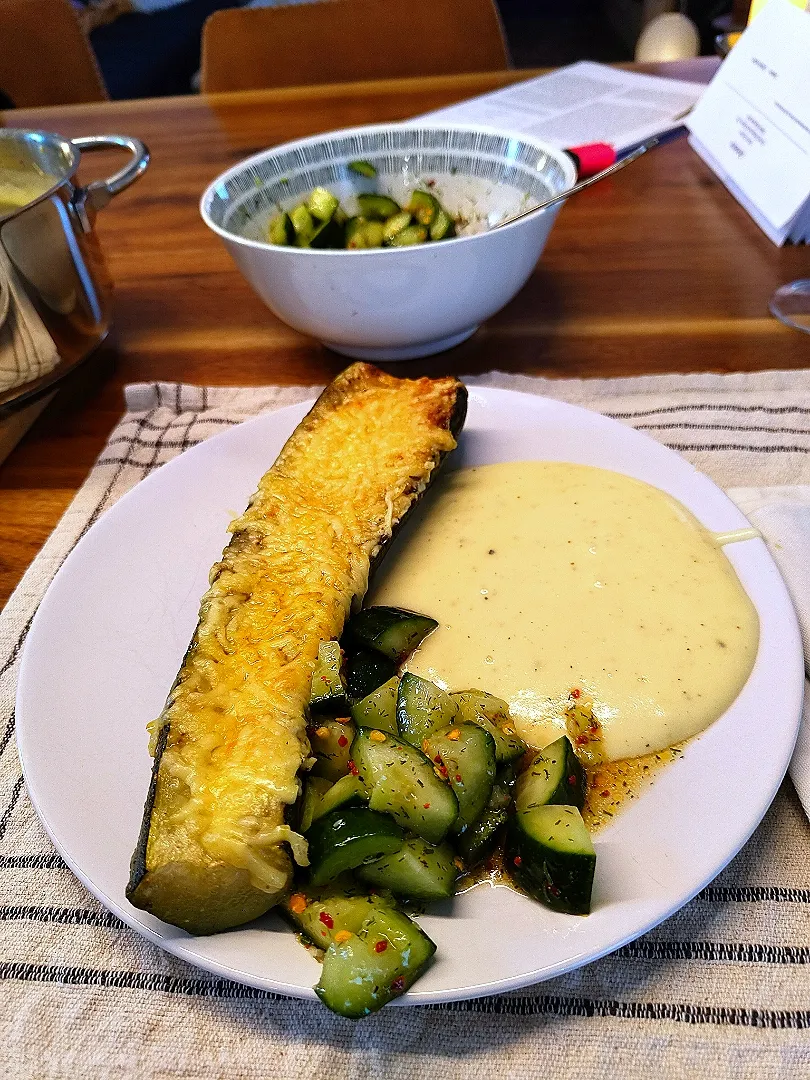 Backed zucchini with cheese, patatoe purée and cucumber salad|Vera Andrianova Forwerkさん