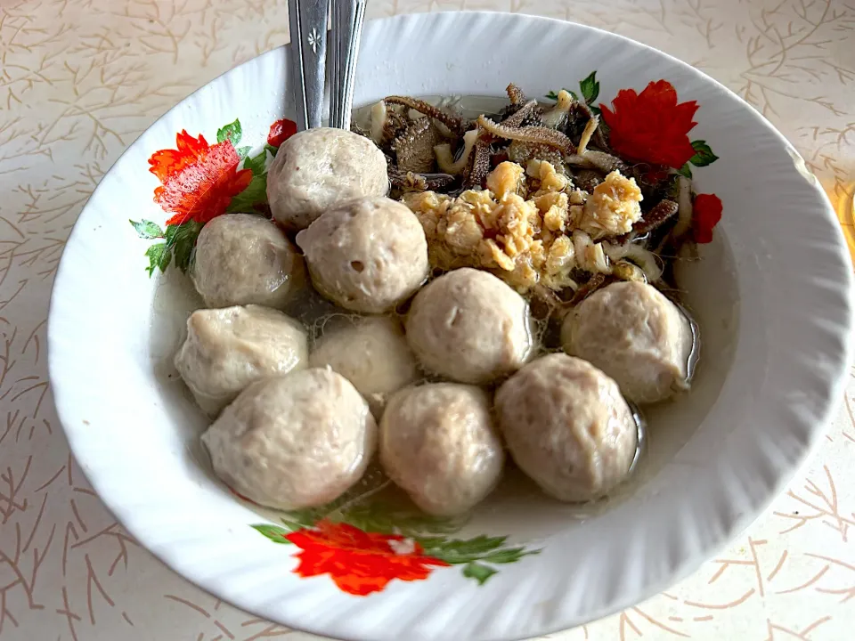 Snapdishの料理写真:Bakso Acip|yeni kartikasariさん