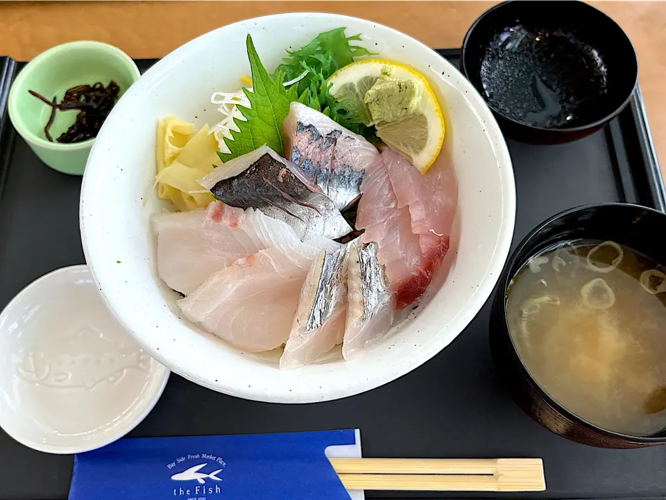 本日の地魚4種丼|toshi,I🍴さん