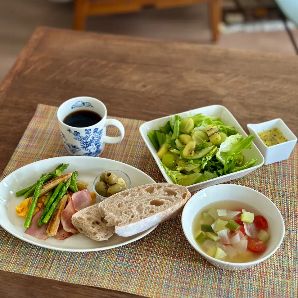 今日のランチ|ぺんぎんさん