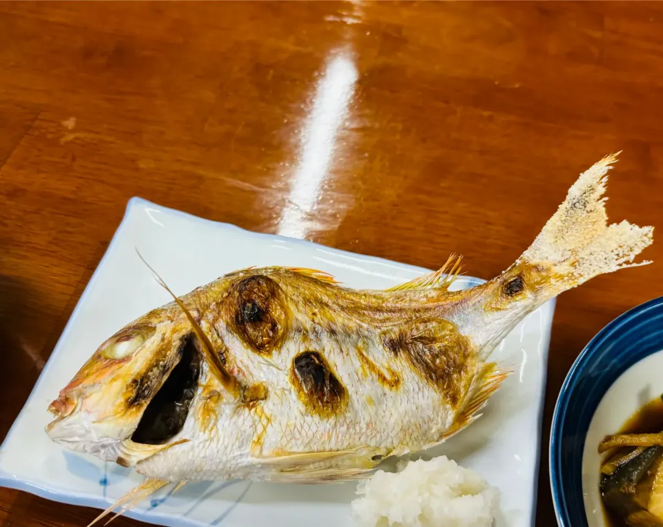 Snapdishの料理写真:鯛のお頭付き|ももさん