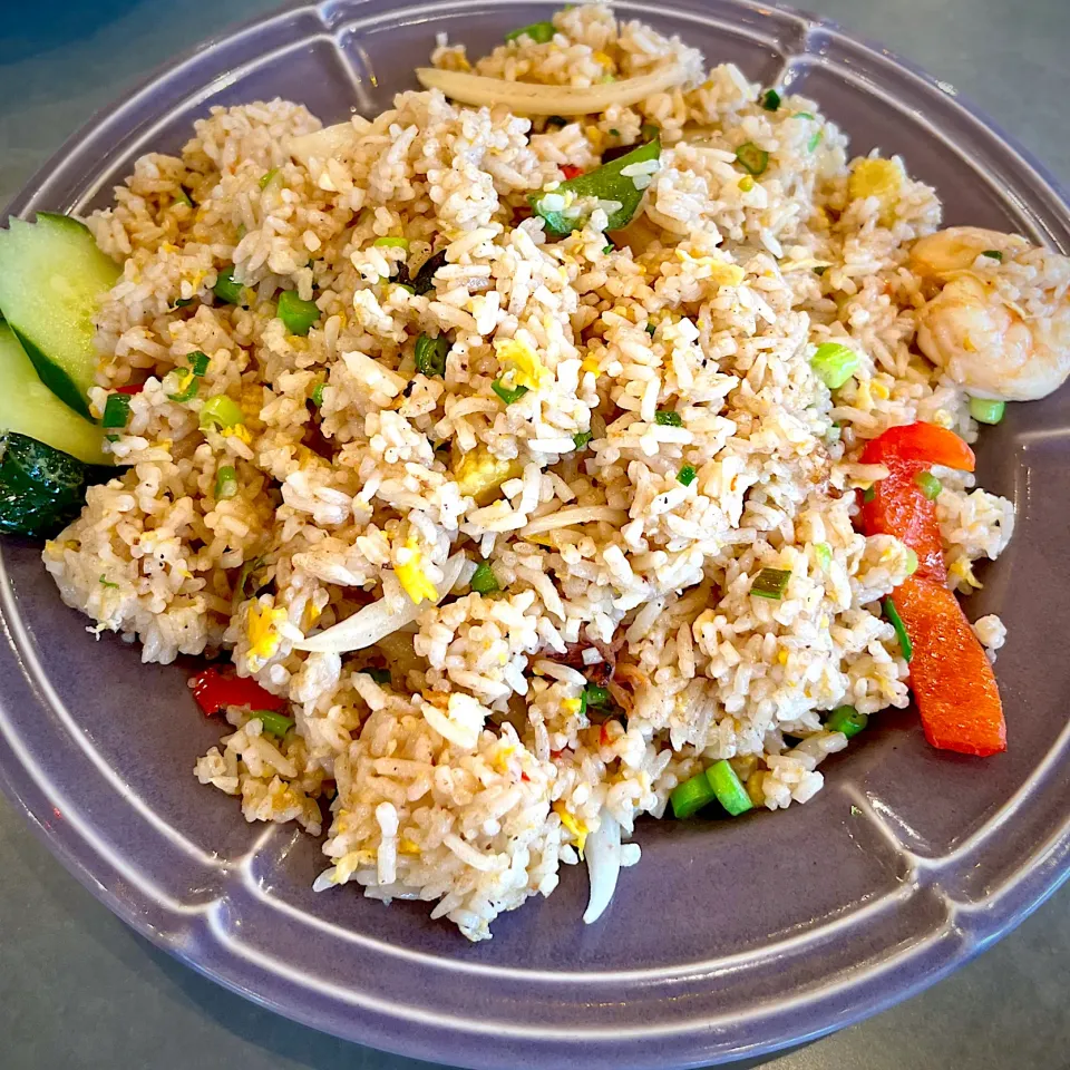 カオバッドカピ（タイ風海老味噌炒飯）🇹🇭Khao Phad Kapi🦐ข้าวผัดกะปิ🍚 Fried Rice w/ Shrimp Tomalley|アッコちゃん✨さん