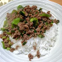 Snapdishの料理写真:ジャスミンライスでひき肉ご飯|ふくながさん