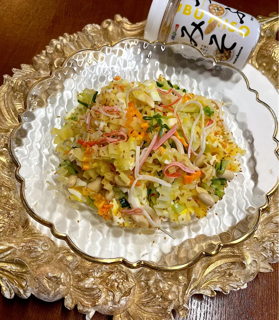 彩りサラダ🥗つぶみそ|henryさん