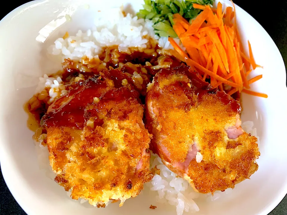 モモハムで簡単！ソースカツ丼|そらまめさん