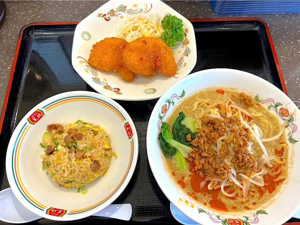 今日のランチ。餃子の王将で日替わりランチ🍜|yokoさん