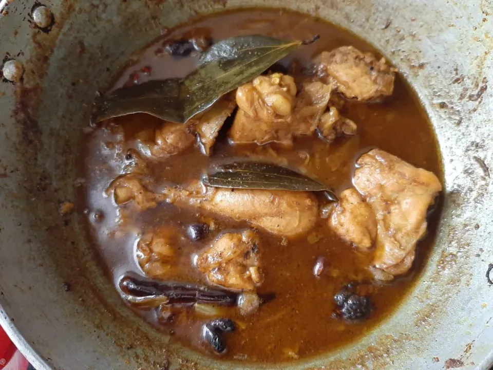 Snapdishの料理写真:Tadka Chicken Curry|AN72さん