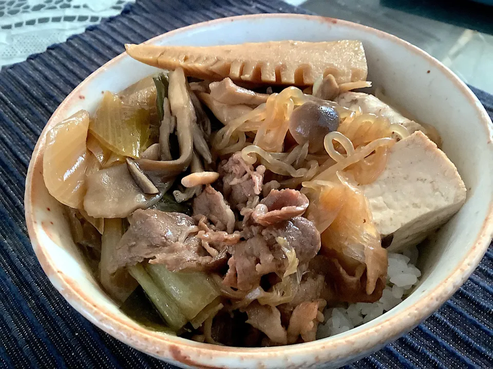 すき焼き丼😋|アライさんさん