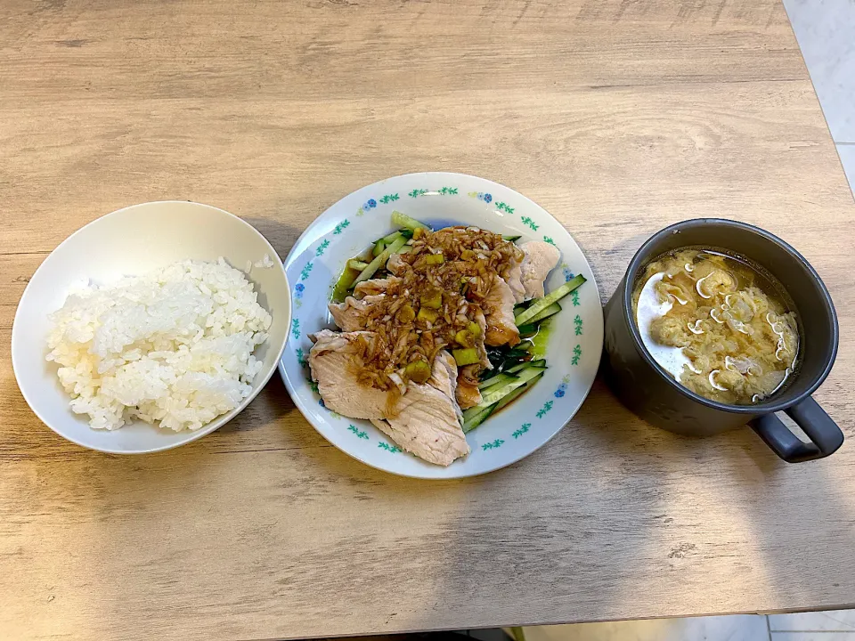 よだれどりと鶏を茹でた時の鍋で卵スープ|りょうさん