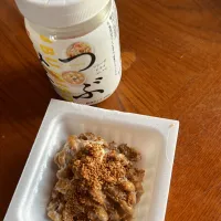 Snapdishの料理写真:納豆にふりかけました。|kiyomiさん