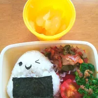 Snapdishの料理写真:でかでかおにぎりちゃん弁当| goldenapple6783さん