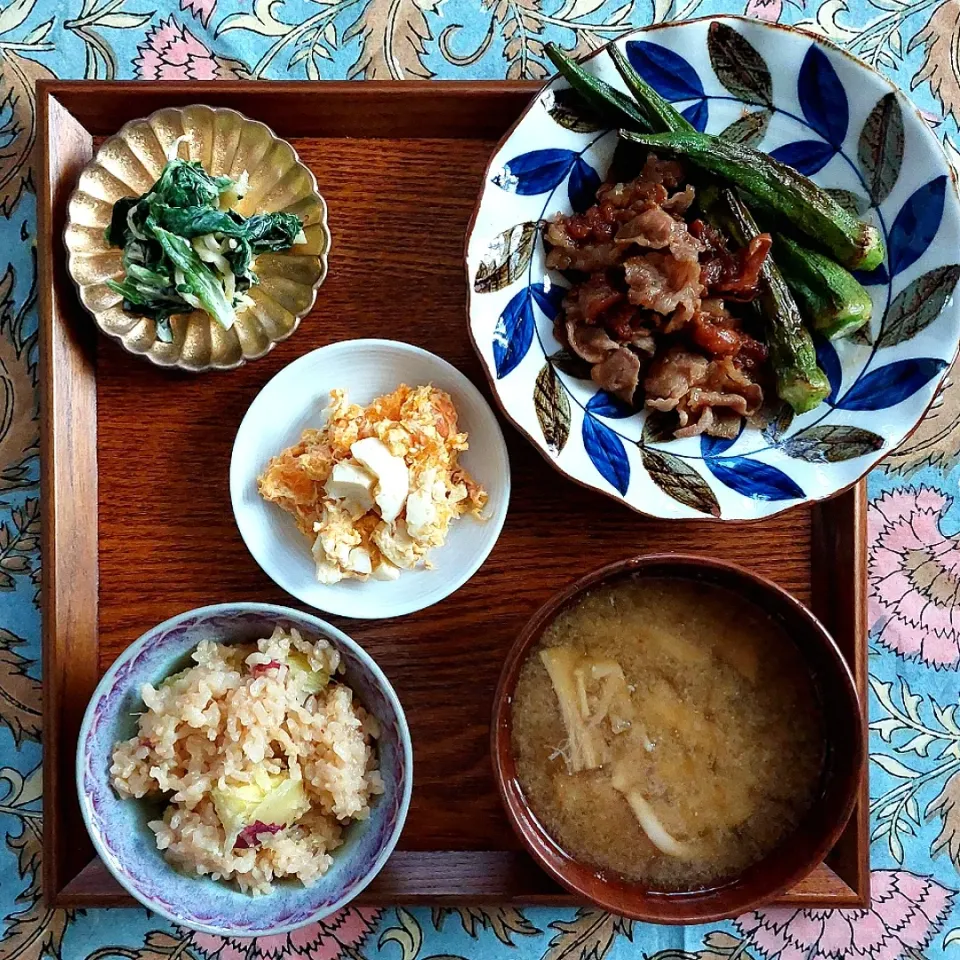 さつまいもごはん＆オクラと豚肉の梅生姜焼き|きつねさん