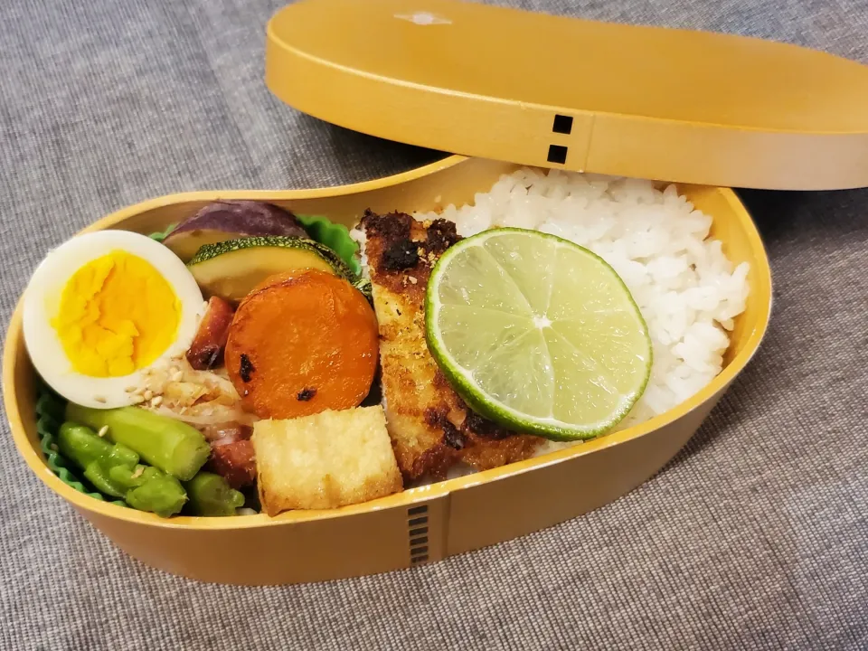 ライム香るイタリアンチキンカツ弁当|オハナシマンさん