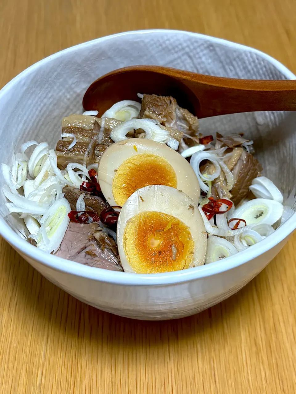 8/27のお昼ごはん~豚の角煮丼~|ゆかｕさん