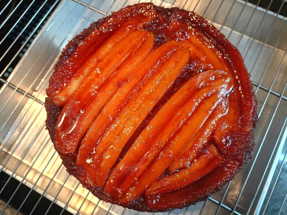 Banana Upside Down Cake with Caramel|K Kwanさん