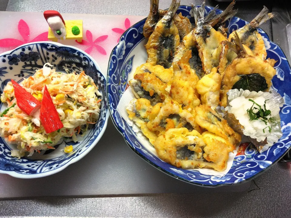 鱧とイワシの天麩羅キャベツのコールスローサラダ😋|ひとみさん