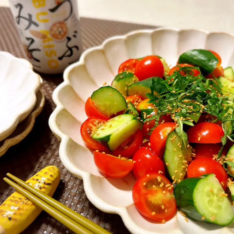 Snapdishの料理写真:プチトマトときゅうりのみそお浸し♪|ミーちゃん♪さん