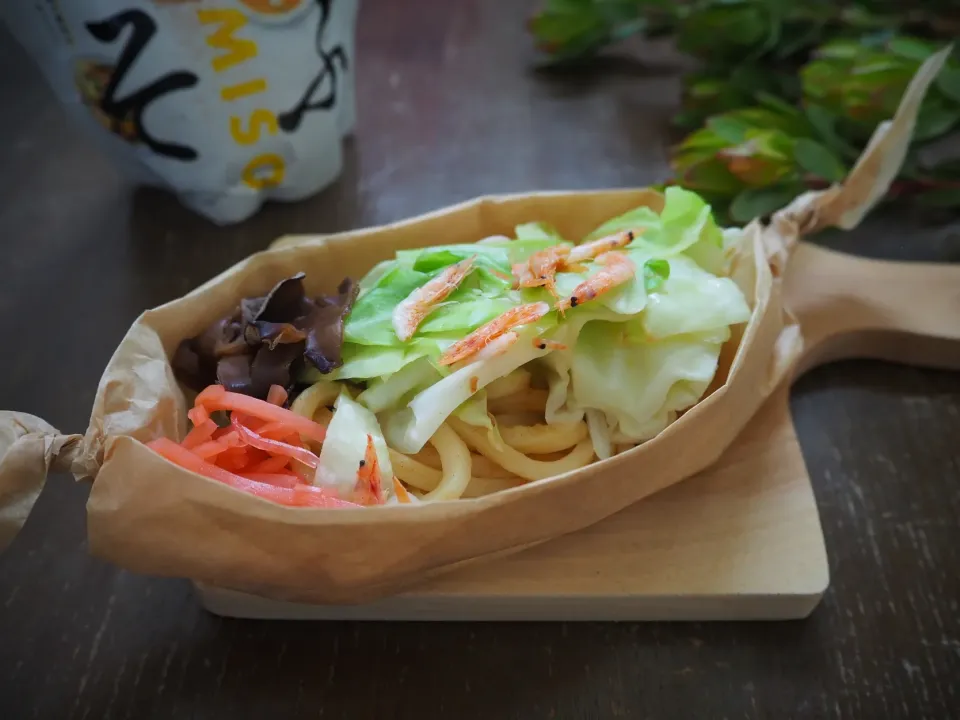 つぶみそバター味*レンジで焼きうどん|seiko_funfoodさん