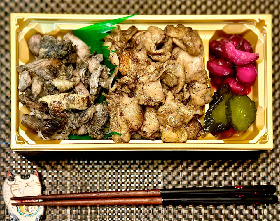 Snapdishの料理写真:🐔焼鳥弁当🍱|にゃあ（芸名）さん