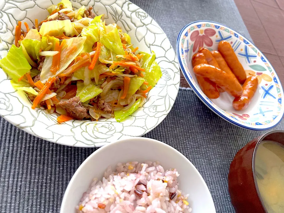 焼きそばの余りで野菜炒め|きなこさん