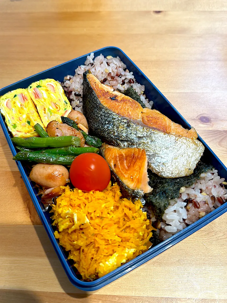 お弁当|メガネおばさんさん