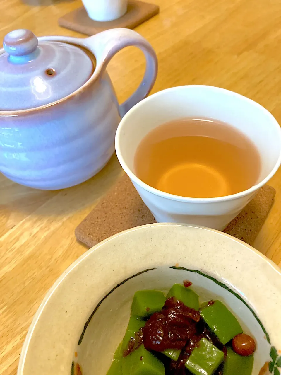 お友達とおうちカフェ💕蕎麦茶＊カルディの抹茶寒天小豆デザート🫘(頂きもの。甘さ控えめで美味しかった😋)|さくたえさん