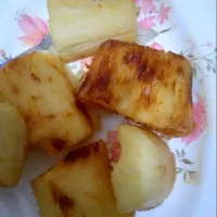 Snapdishの料理写真:spiced fried cassava |Karolina Isabellaさん