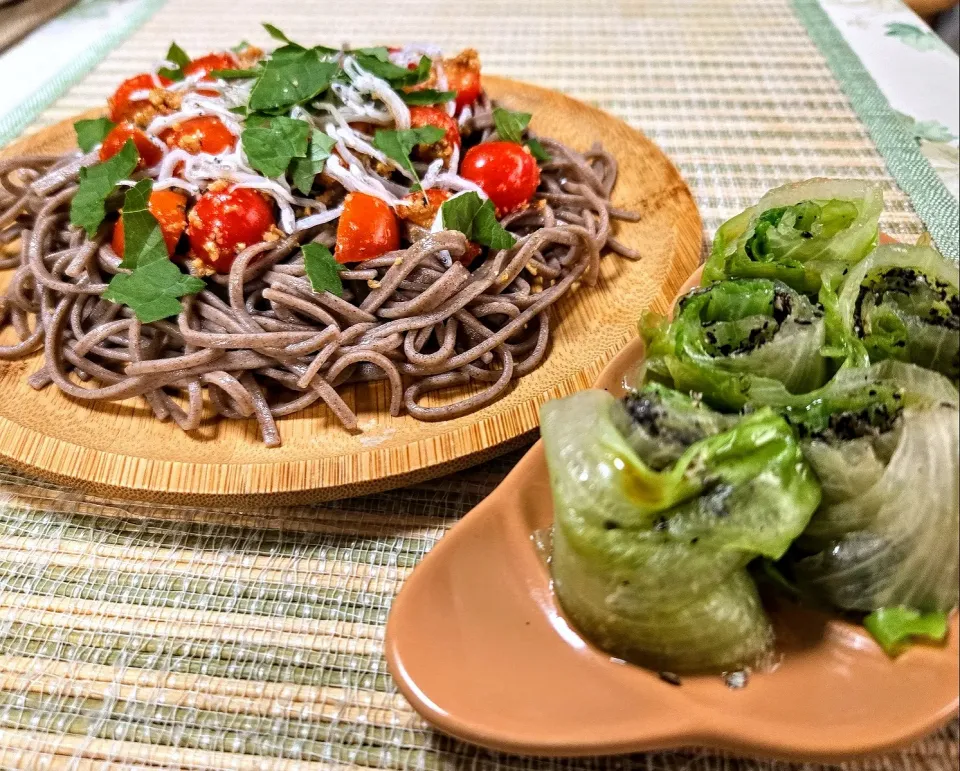 夏に美味し冷やし蕎麦
レタスのロールおひたし|マギーさん