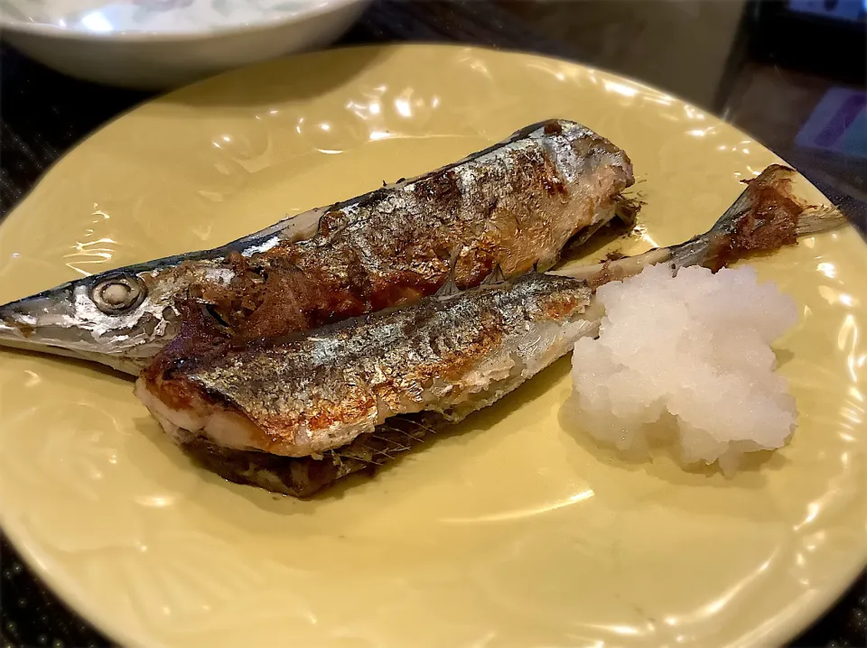 Snapdishの料理写真:久しぶりに秋刀魚食べれたわ魚🐟😋|アライさんさん