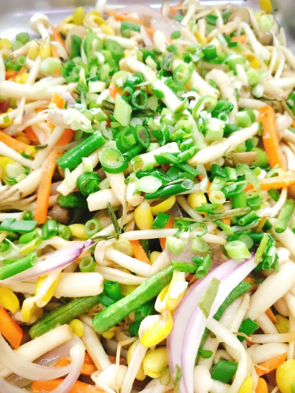 Beansprout mix veggie stir-fry|Nik Amriさん