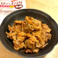 Snapdishの料理写真:大豆のお肉でごま油の甘辛炒め|すずさん