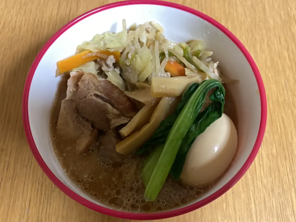 醤油とんこつラーメン|ここなりさん