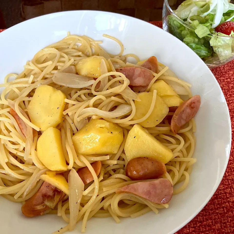 じゃがいもとソーセージのスパゲッティ|純さん