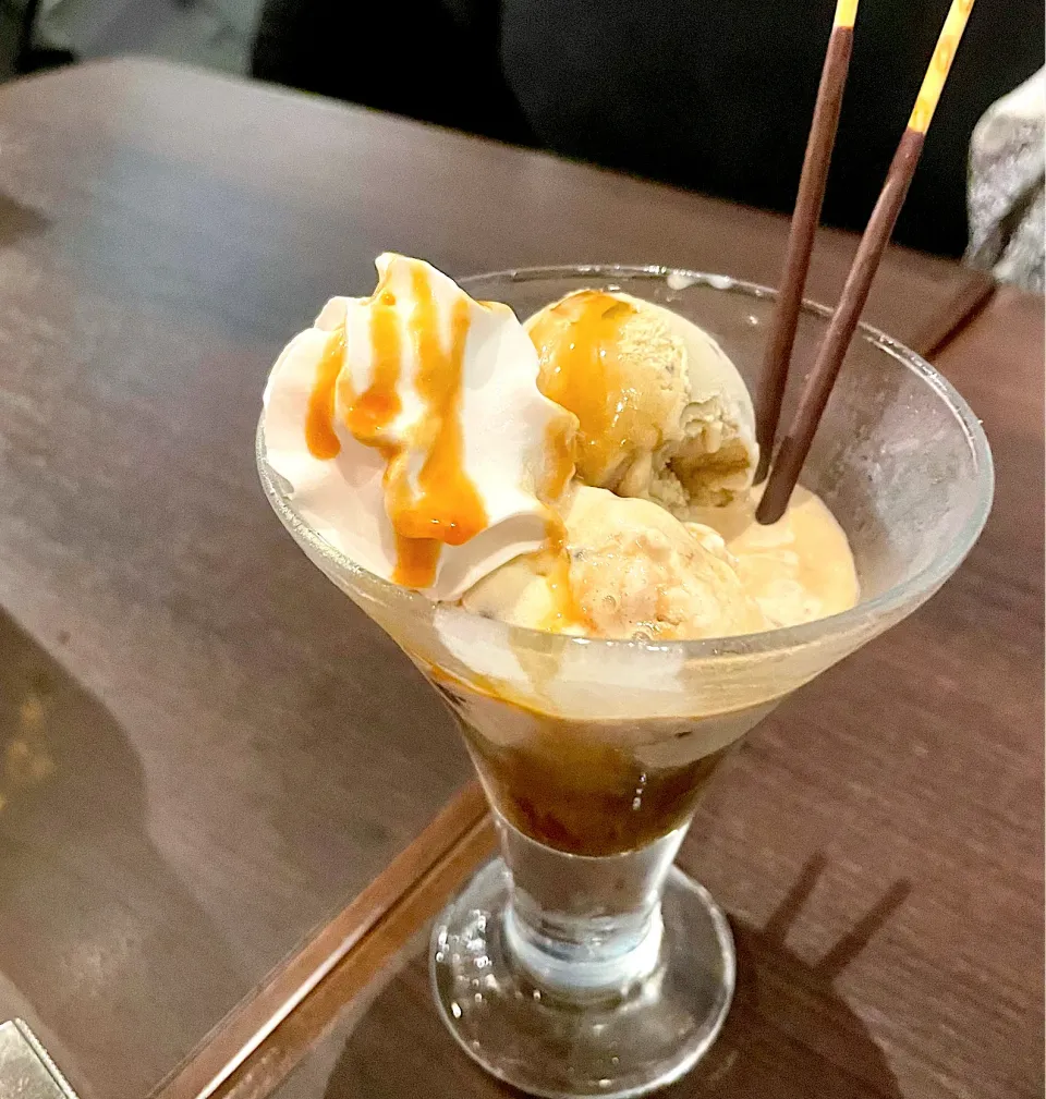 Snapdishの料理写真:アフォガード バニラにコーヒーかけて★ ラ・ヴェネツィアーナ　La veneziana|leimomiさん