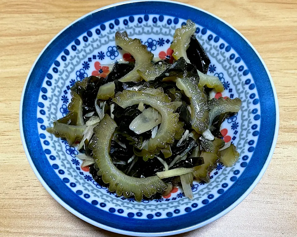 ゴーヤとワカメの酢の物|料理好きなじいさまさん