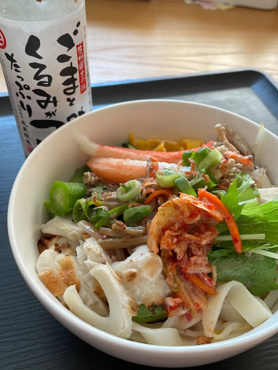 ごまとくるみがたっぷり 味噌つゆで平麺ぶっかけうどん◥█̆̈◤࿉∥|てるみさん