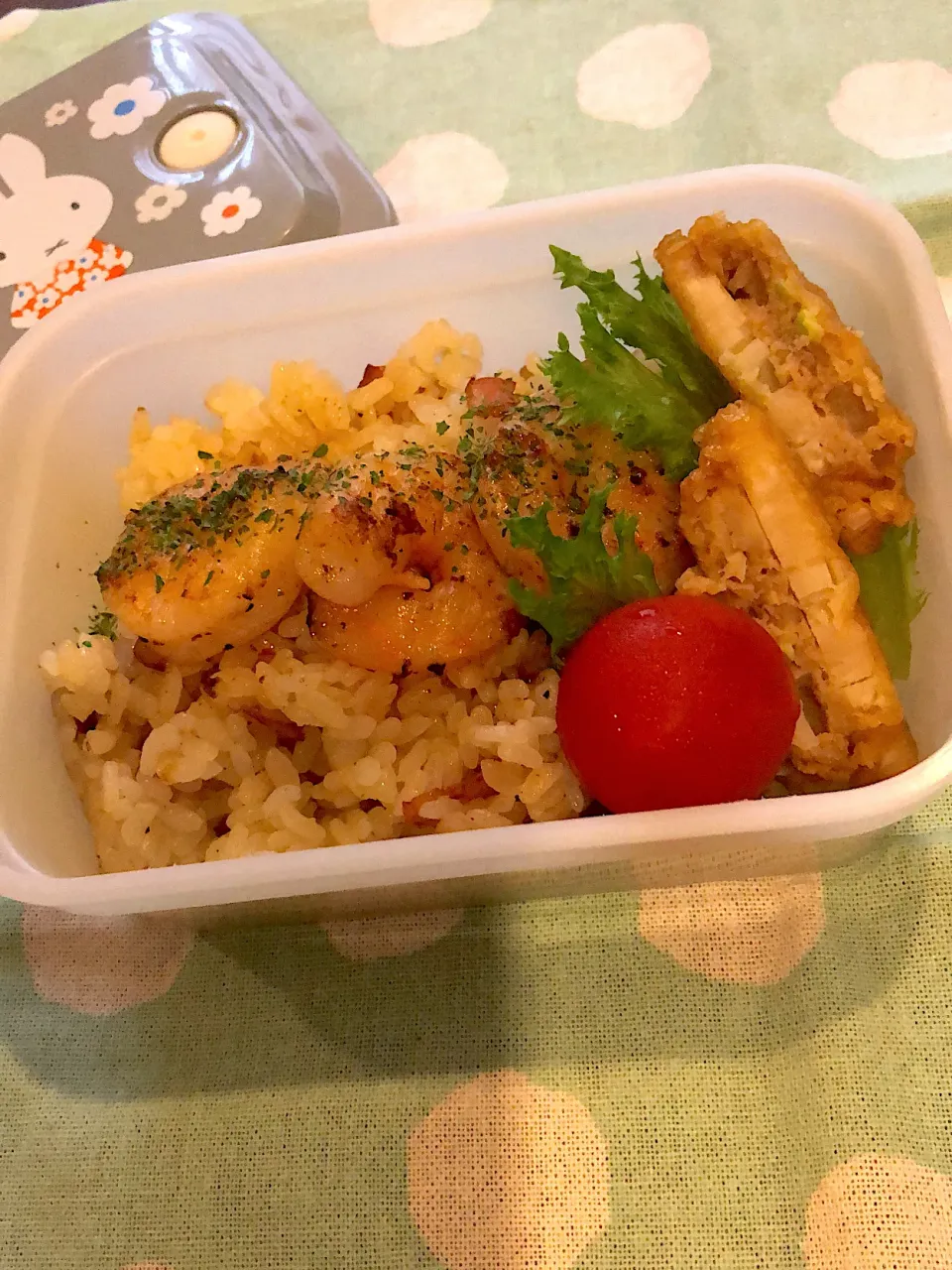 2024.9.2  ＊今日のお弁当＊エビのせピラフ♪♪|rinrin*mama*さん