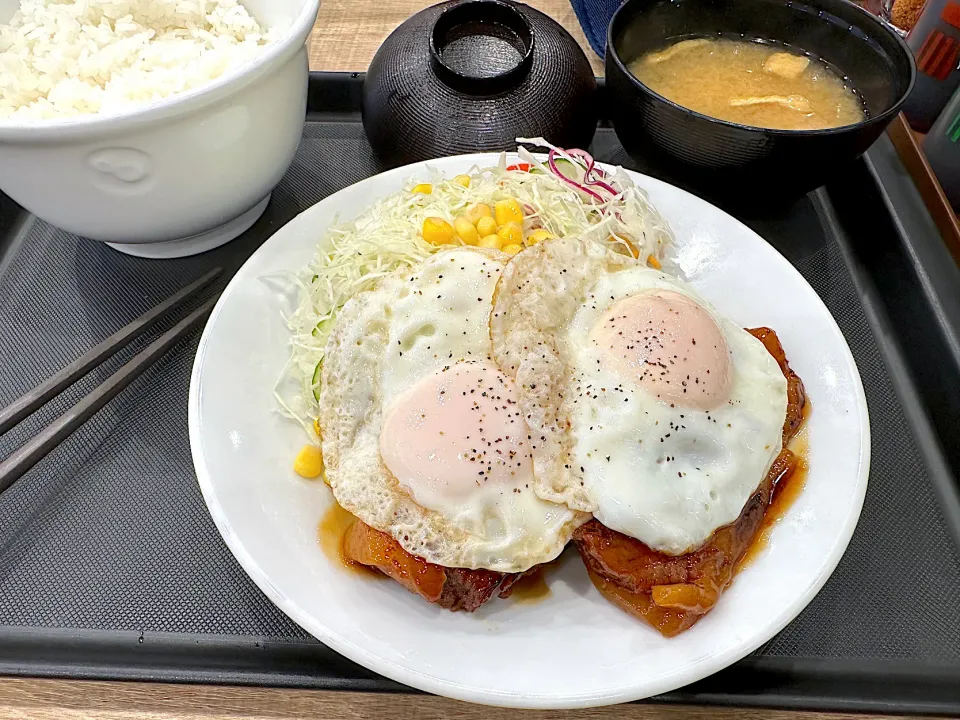 柔厚炙りチャーシューエッグ定食2枚盛（ライス大盛）|マハロ菊池さん