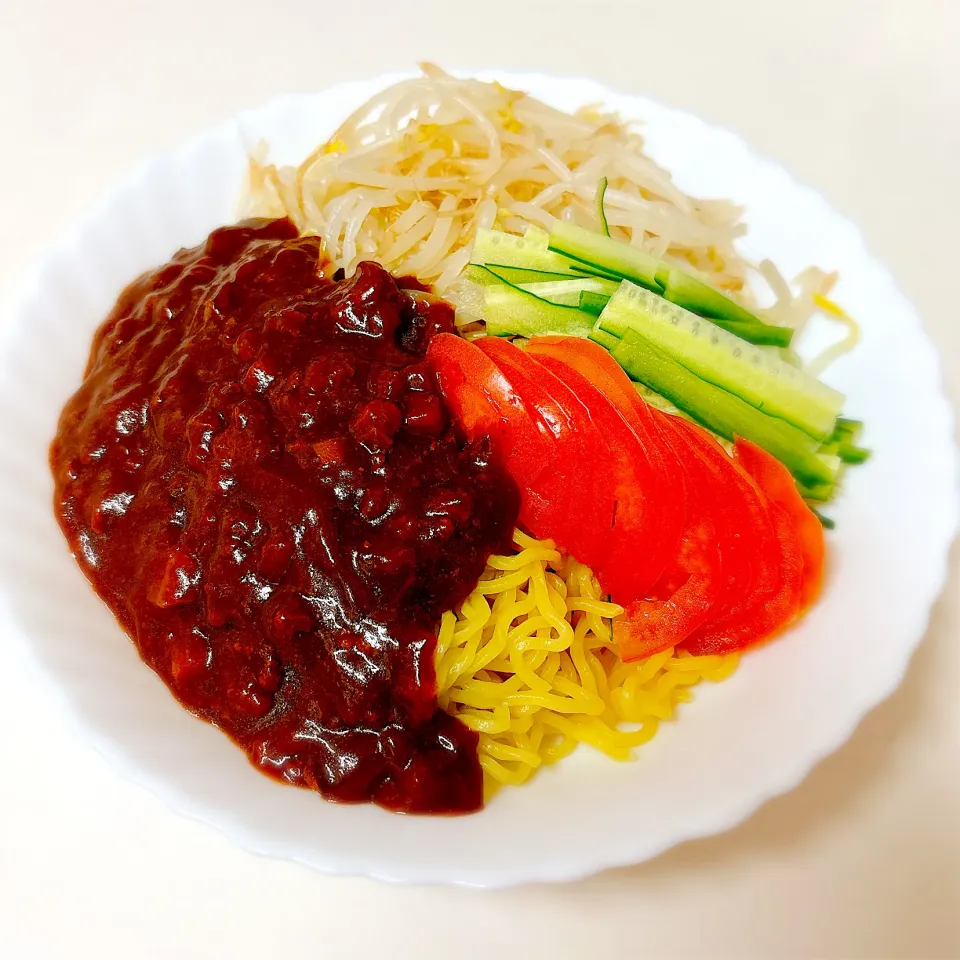 Snapdishの料理写真:ジャージャー麺|teritamagoさん