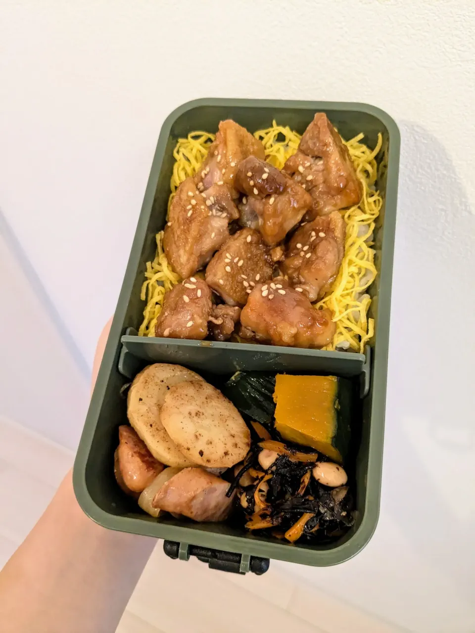 鶏照り弁当🌷|きゅーさん