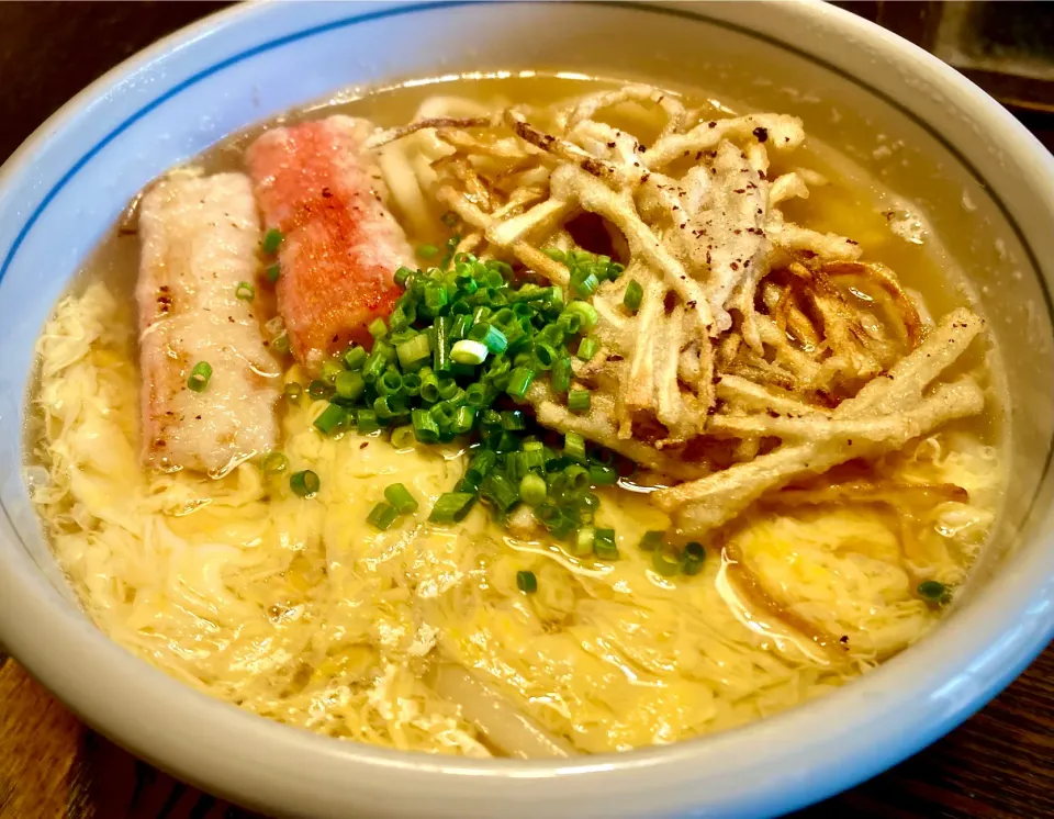 気まぐれ投稿  今日の麺好きﾗﾝﾁ        「ごぼ天•ｶﾆｶﾏ天•玉とじ うどん」|mottomoさん