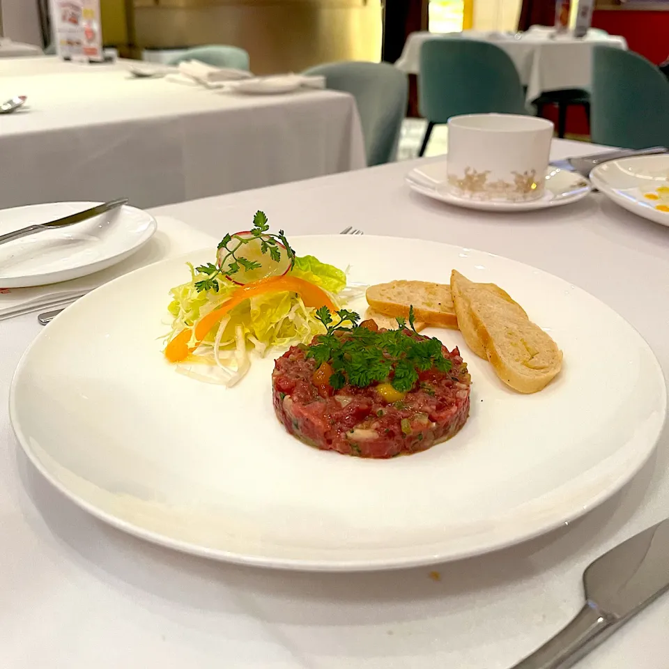 Polmard beef tartare|skyblueさん